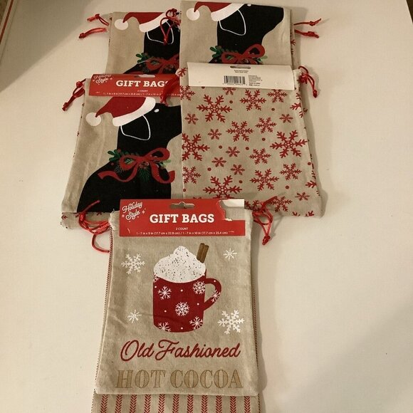 Christmas Holiday Style Gift Bags Multi Pack Assorted Designs- 10Ct New - Picture 2 of 2